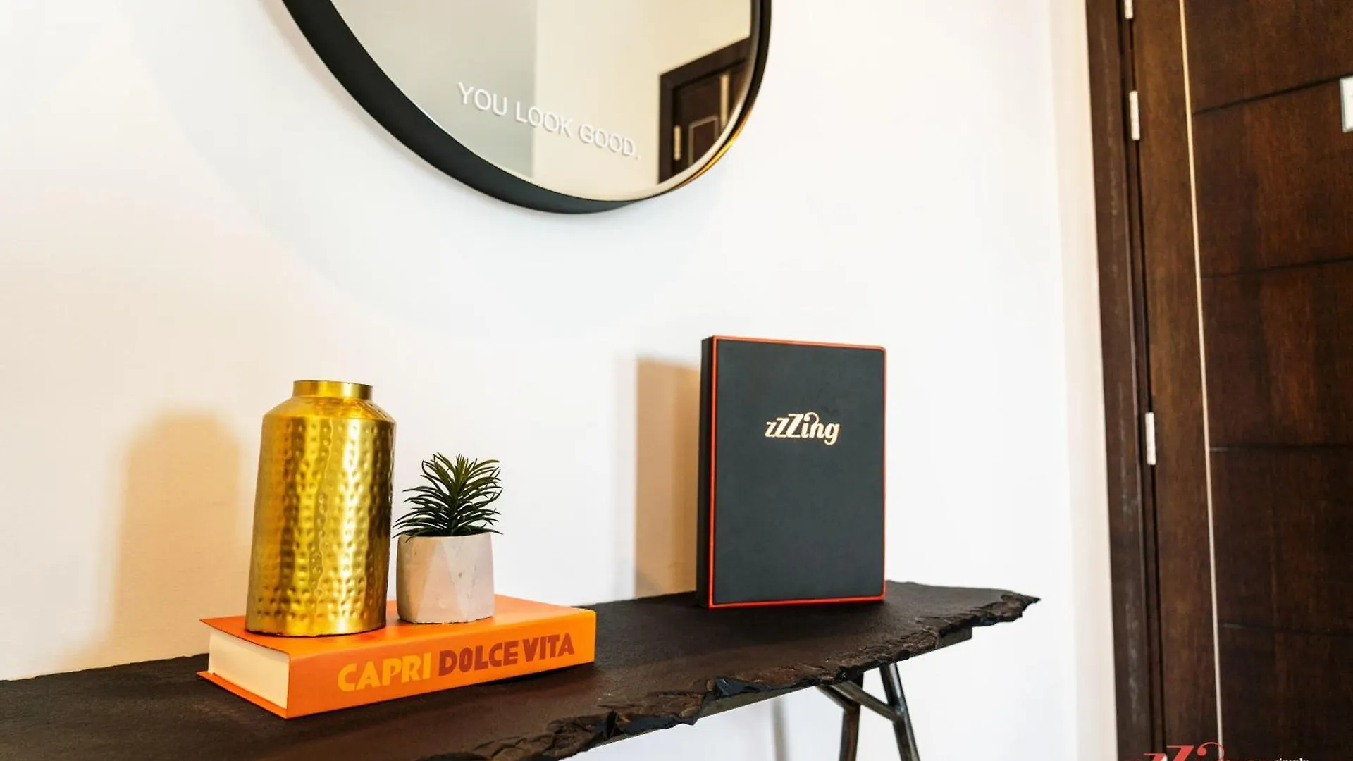 Elegance & Excitement Luxury Downtown Escape Apartment Saint Julian's